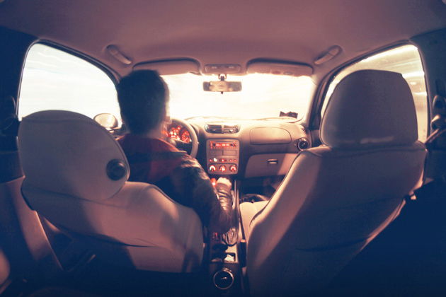 10 cosas que debes tener al alcance mientras viajas
