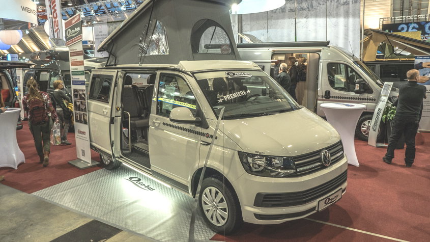 CMT-Premiere: Der „Octo-Bus“ von Fischer Wohnmobile