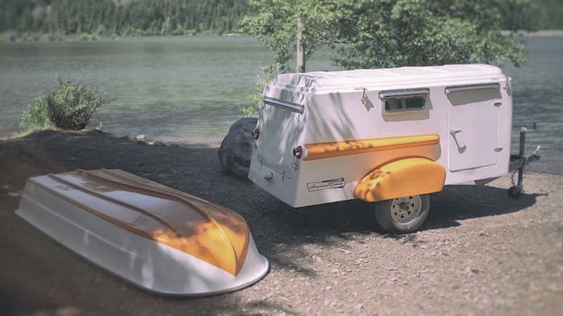 Mit Caravan und Ruderboot verreisen? Die "American Dream Trailer Company" hat die Lösung!