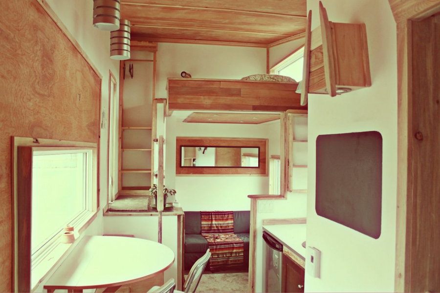 Ausbau Holz (c) Tinyhousing.ca