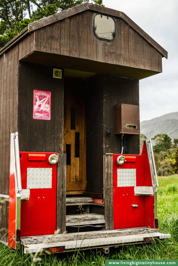Ausbau Holz (c) livingbiginatinyhouse