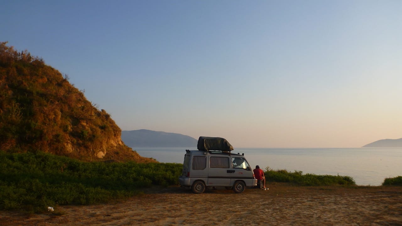 Wildcamping am Strand in Albanien