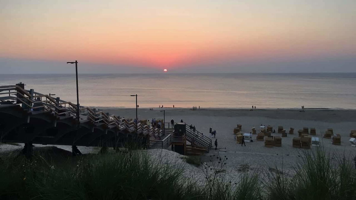 Sonnenuntergang in Sylt auf dem Campingplatz am Meer