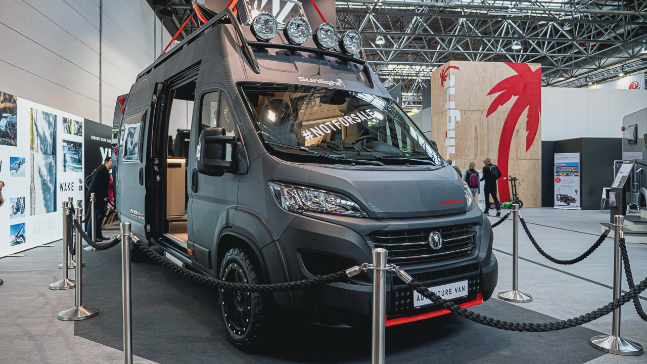 Beitragsbild Sunlight Cliff 4x4 Adventure Van auf dem Caravan Salon 2019 in Düsseldorf