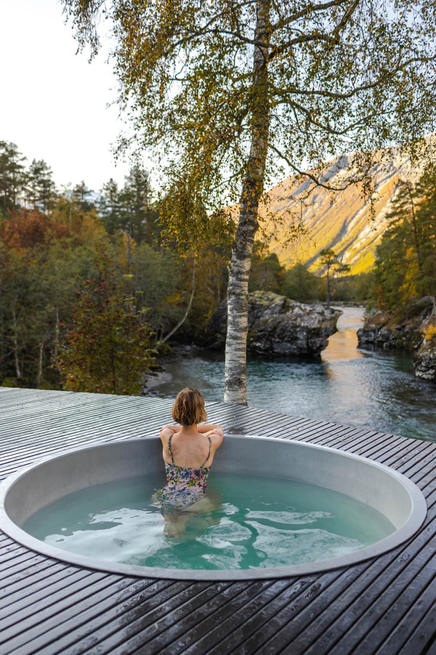 Luxus und Spa am Baumhaushotel Juvet in Norwegen