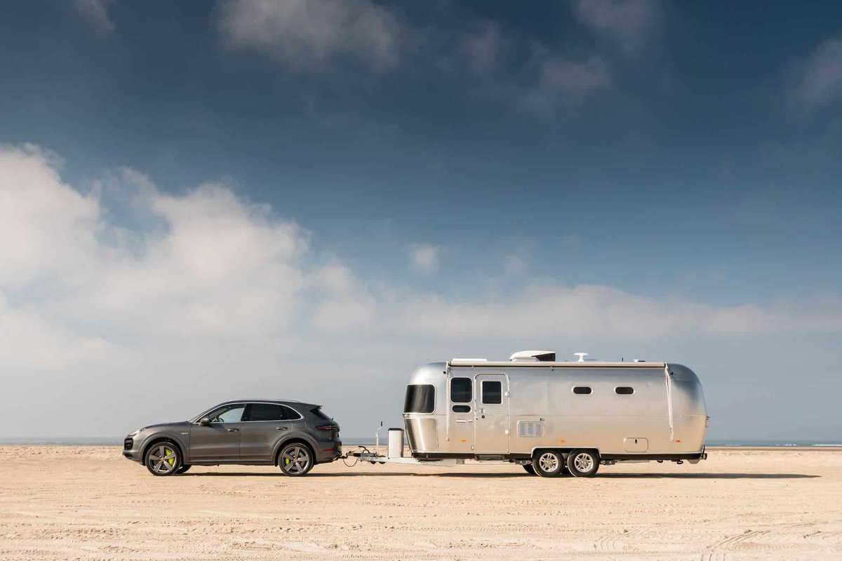 Amerikanischer Style, luxuriöse Ausstattung: der Airstream International 25. (c) Airstream Germany