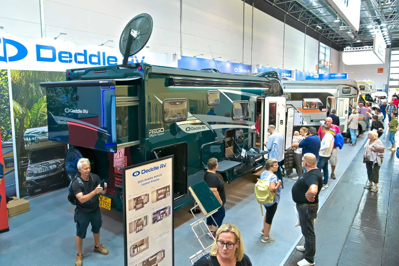 Deddle RV Carbonic Liner 78 - Außenansicht
Caravan Salon 2024