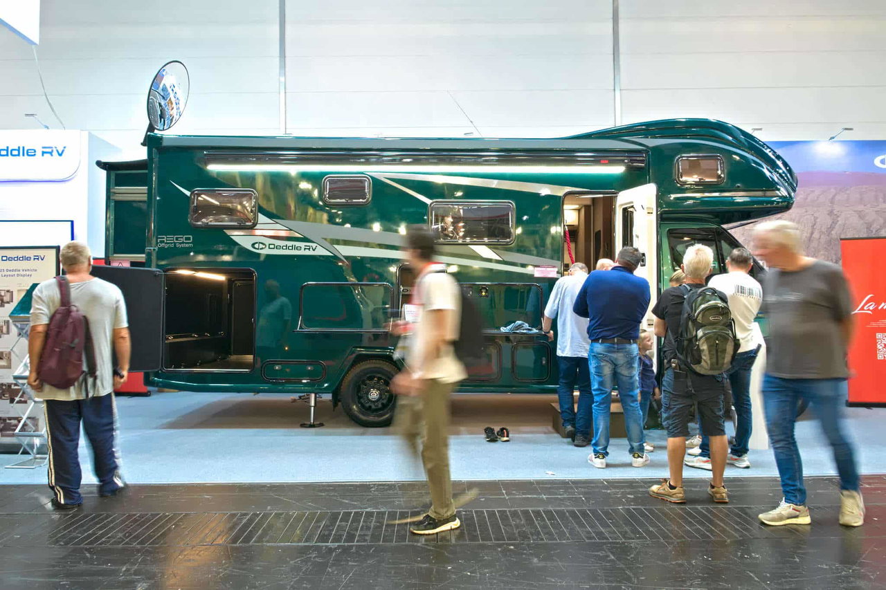Deddle RV Carbonic Liner 78 - Außenansicht
Caravan Salon 2024
