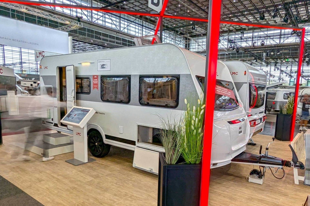 Wohnwagen LMC Sassino 470 K auf dem Caravan Salon 2024