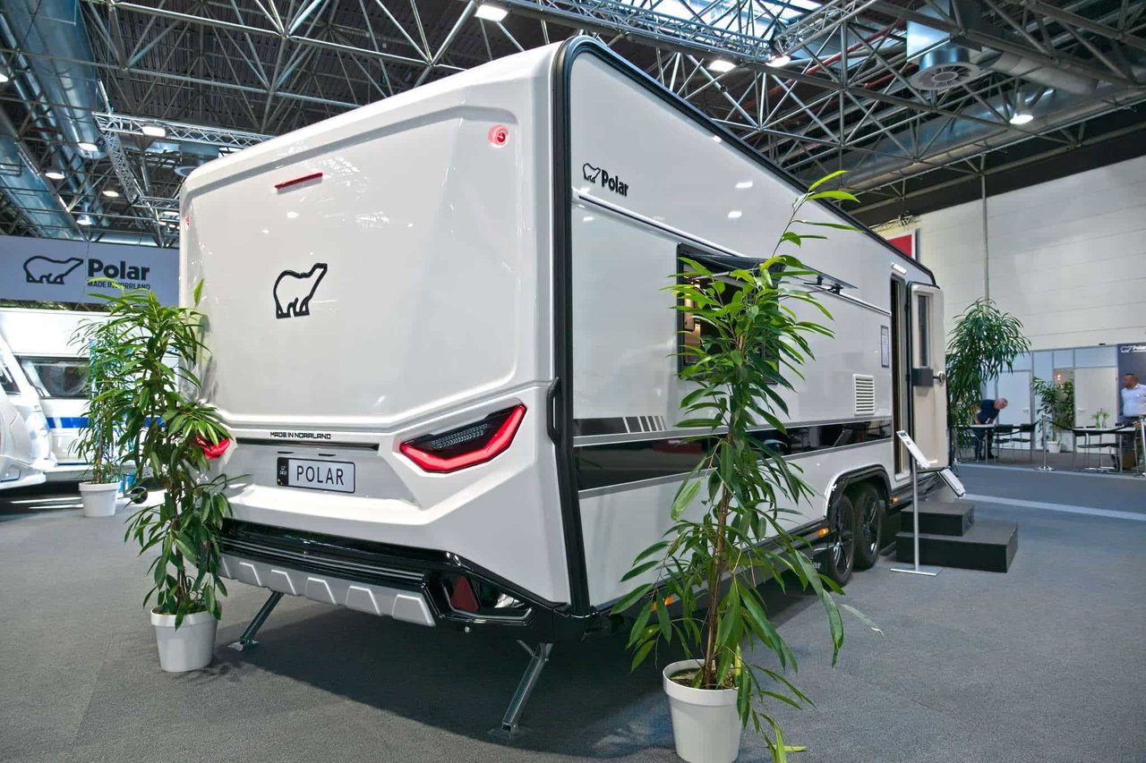 Polar Blackline 680 QA Caravan Salon 2024 
