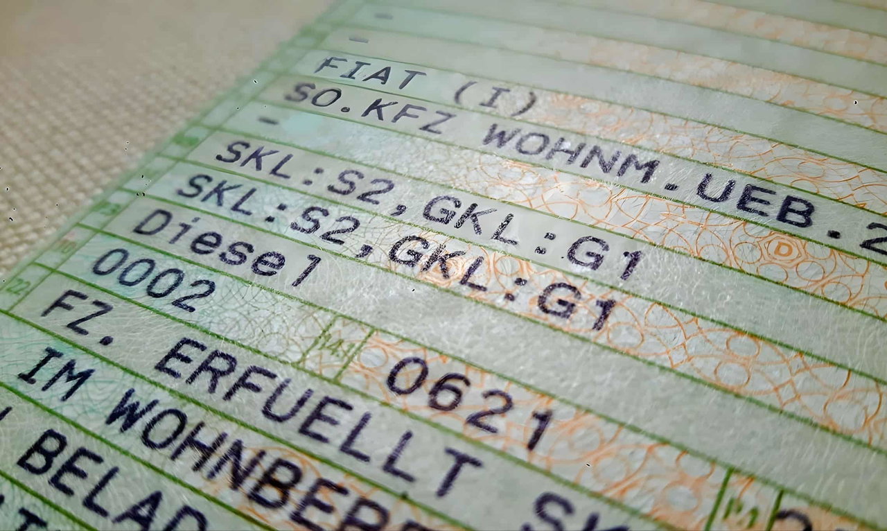 Wohnmobil zulassen – Fahrzeugschein