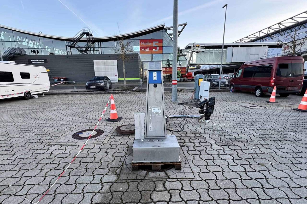 Beton statt Entsorgungsstation - wie aus Camper-Urin Baustoff gemacht werden soll